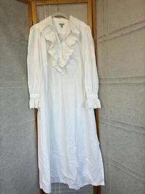 Cottagecore White Cotton& Lace, J Peterman Night Gown Prairie Victorian Slit Hem